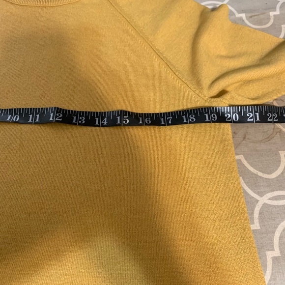 Italian Wool Sweater! - Picture 7 of 10